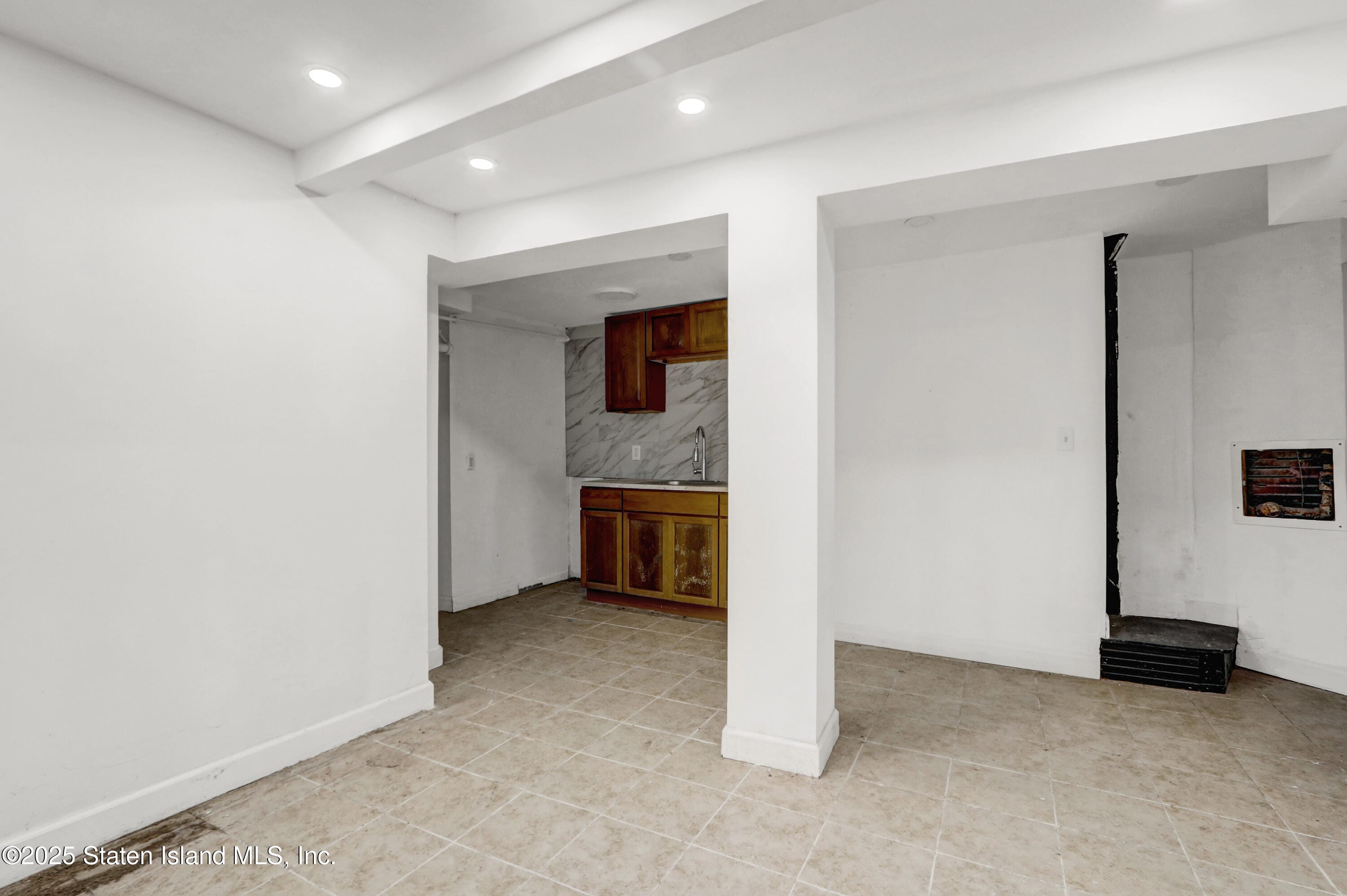 58 Laurel Avenue, Staten Island, NY, 10304 image 17