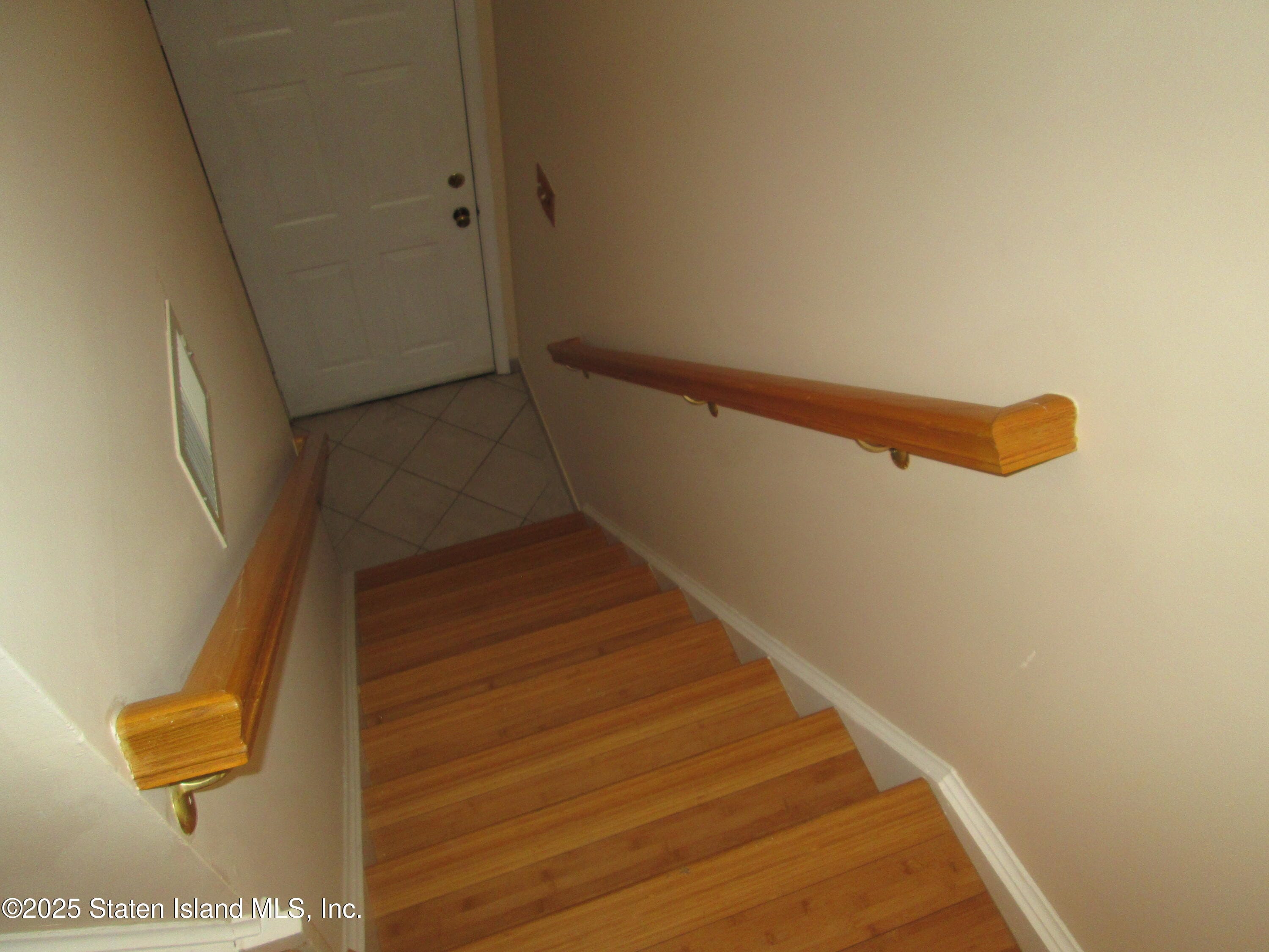 355 Ilyssa Way, Staten Island, NY, 10312 image 8