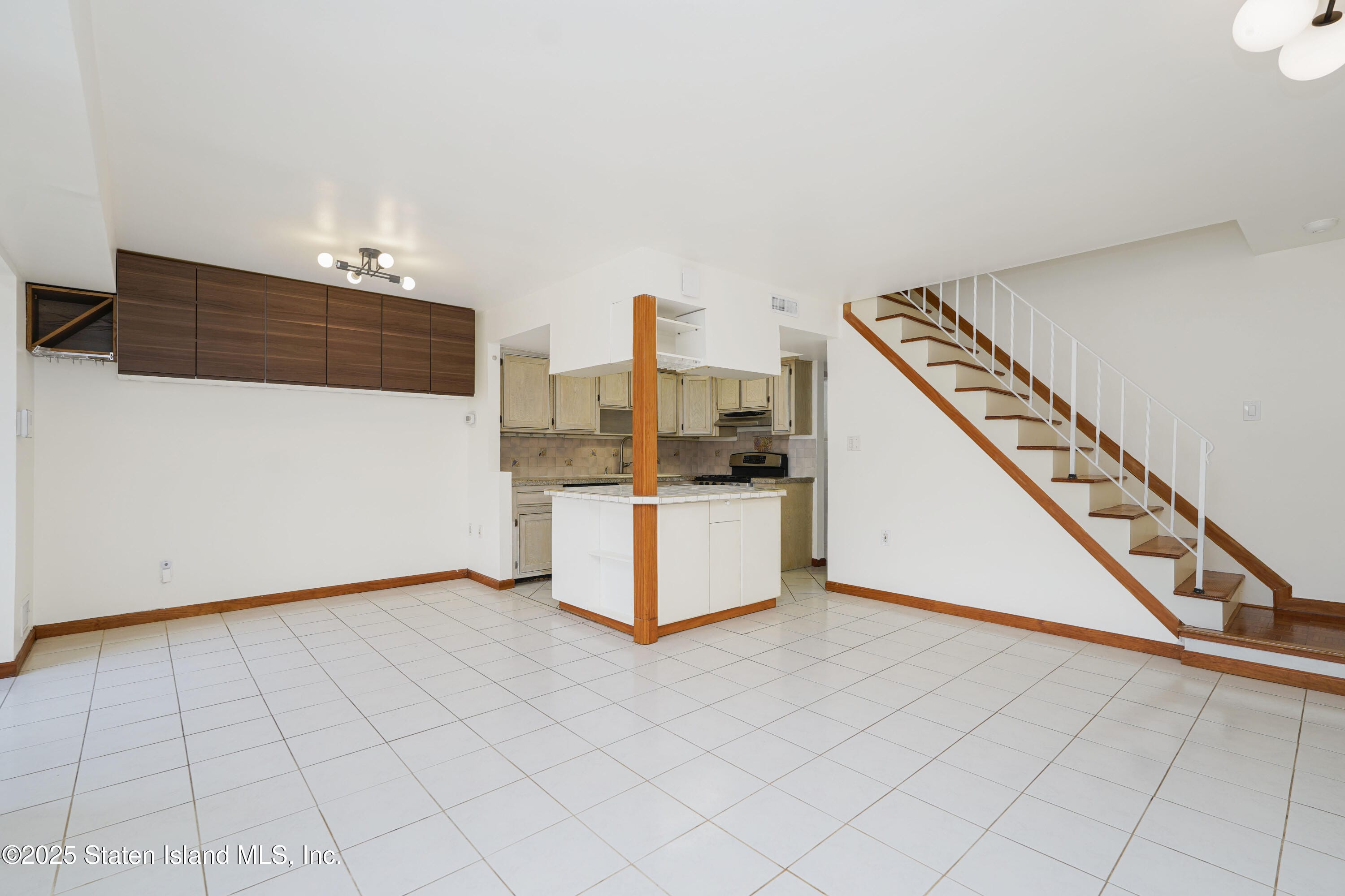132 Parkview Loop, Staten Island, NY, 10314 image 7