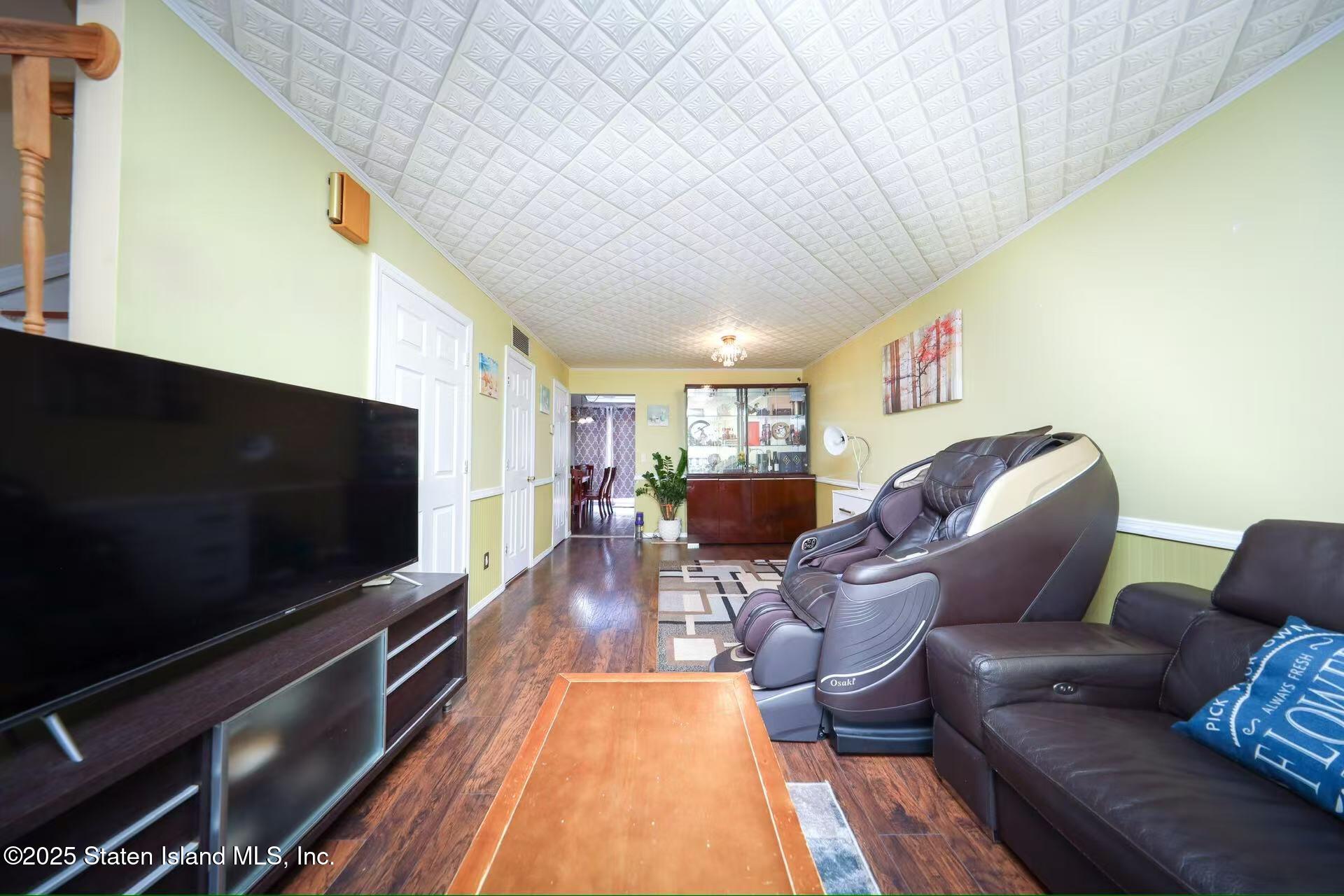 731 Barlow Avenue Image 5