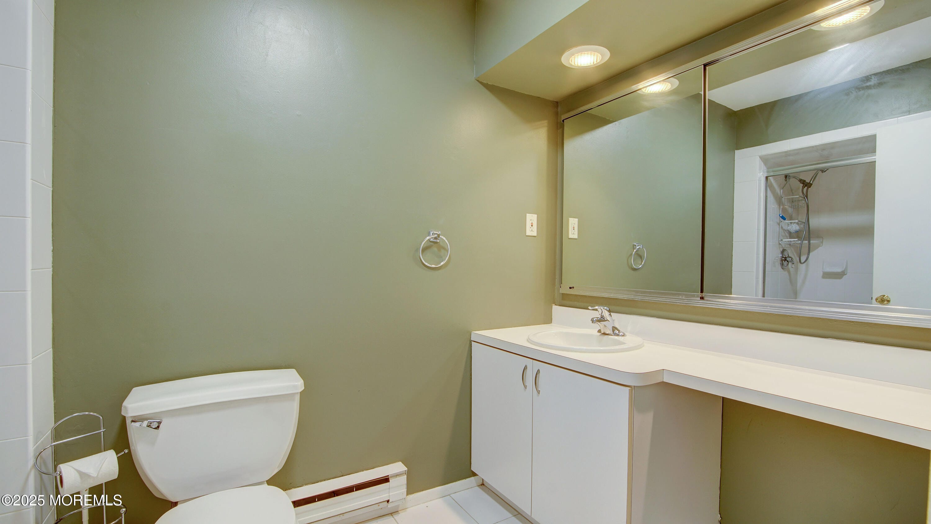30 Meadow Green Circle #E, Manalapan, NJ, 07726 image 8