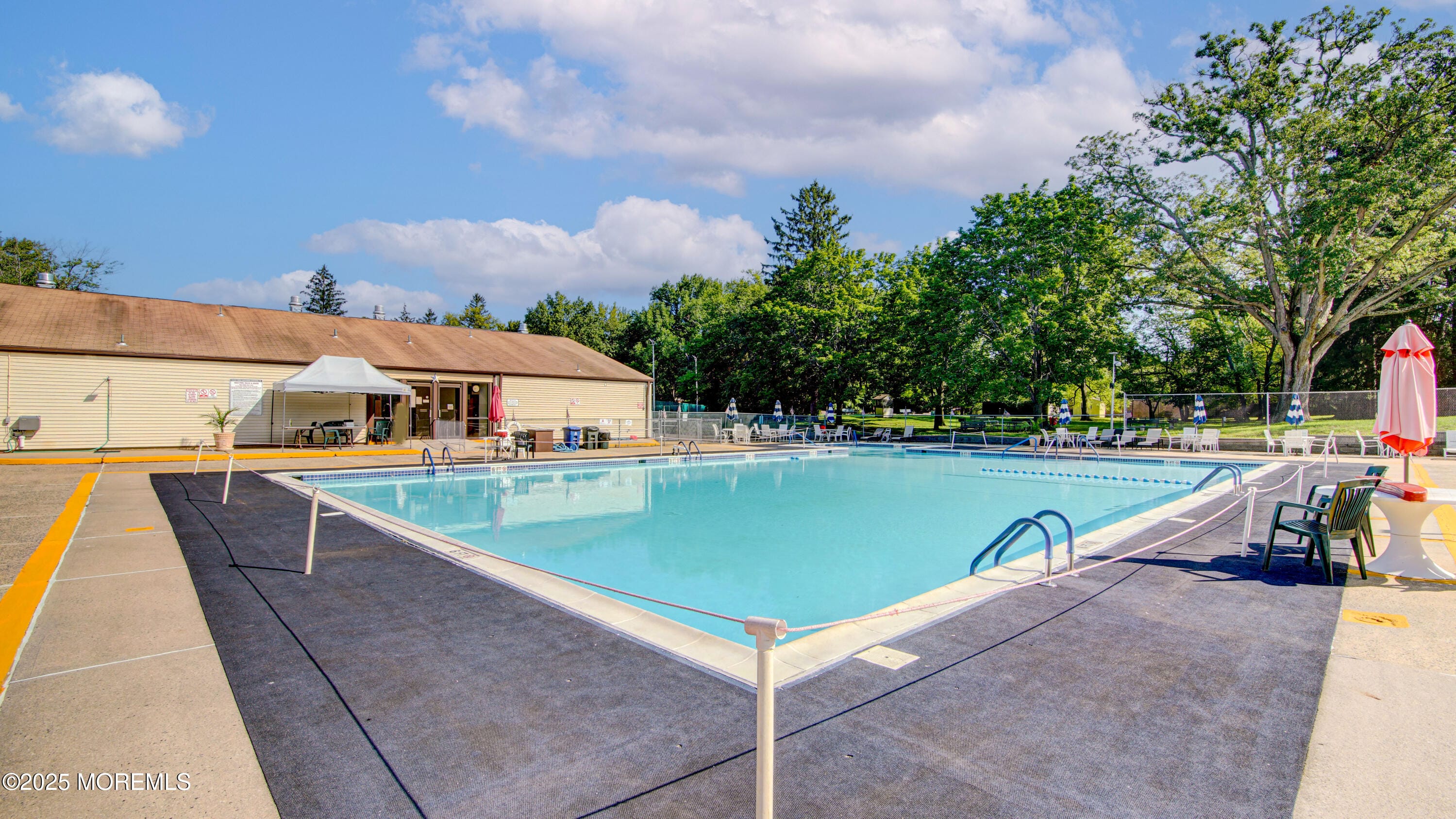 30 Meadow Green Circle #E, Manalapan, NJ, 07726 image 25