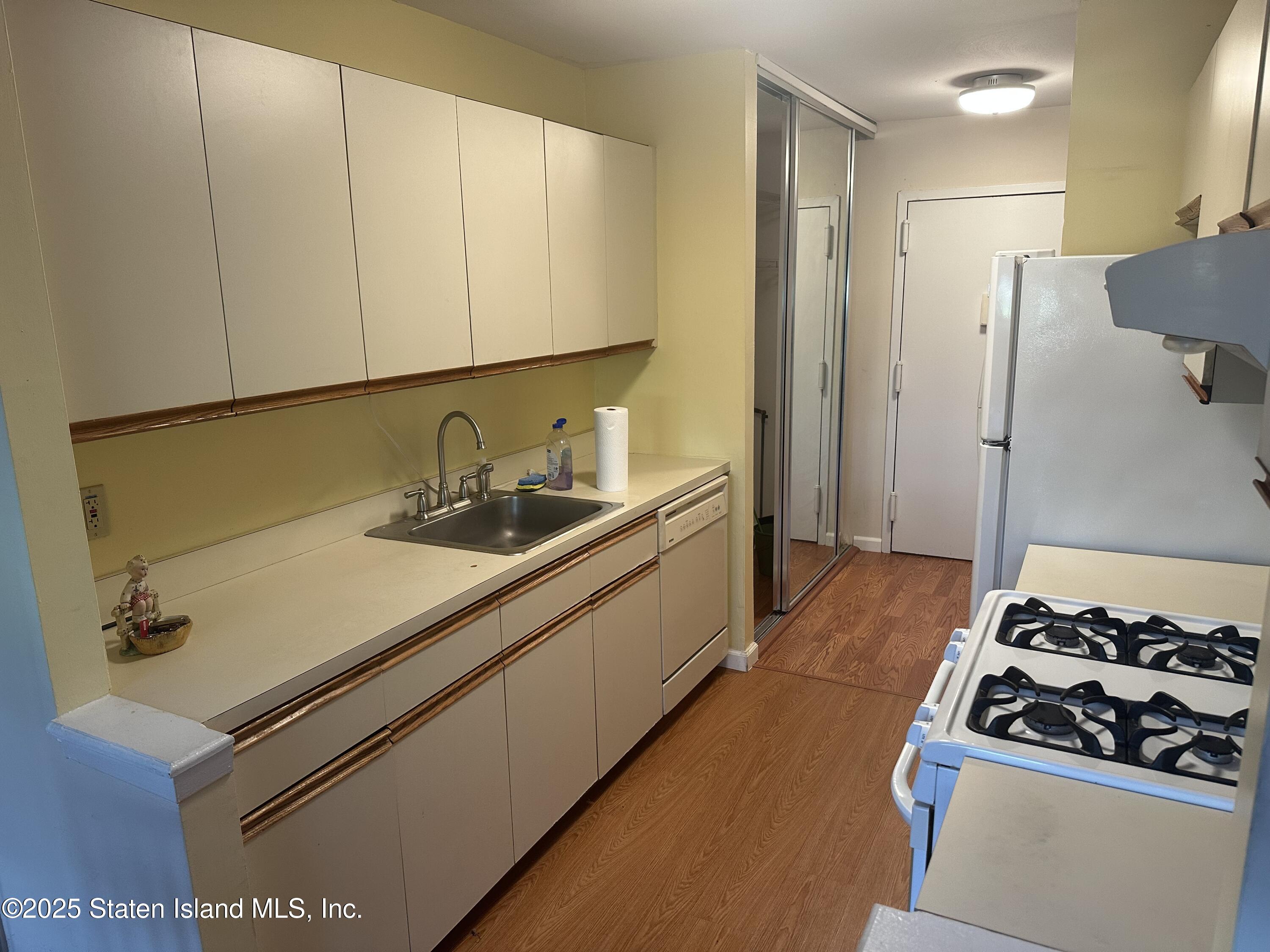 50 Belair Road 1e Image 4
