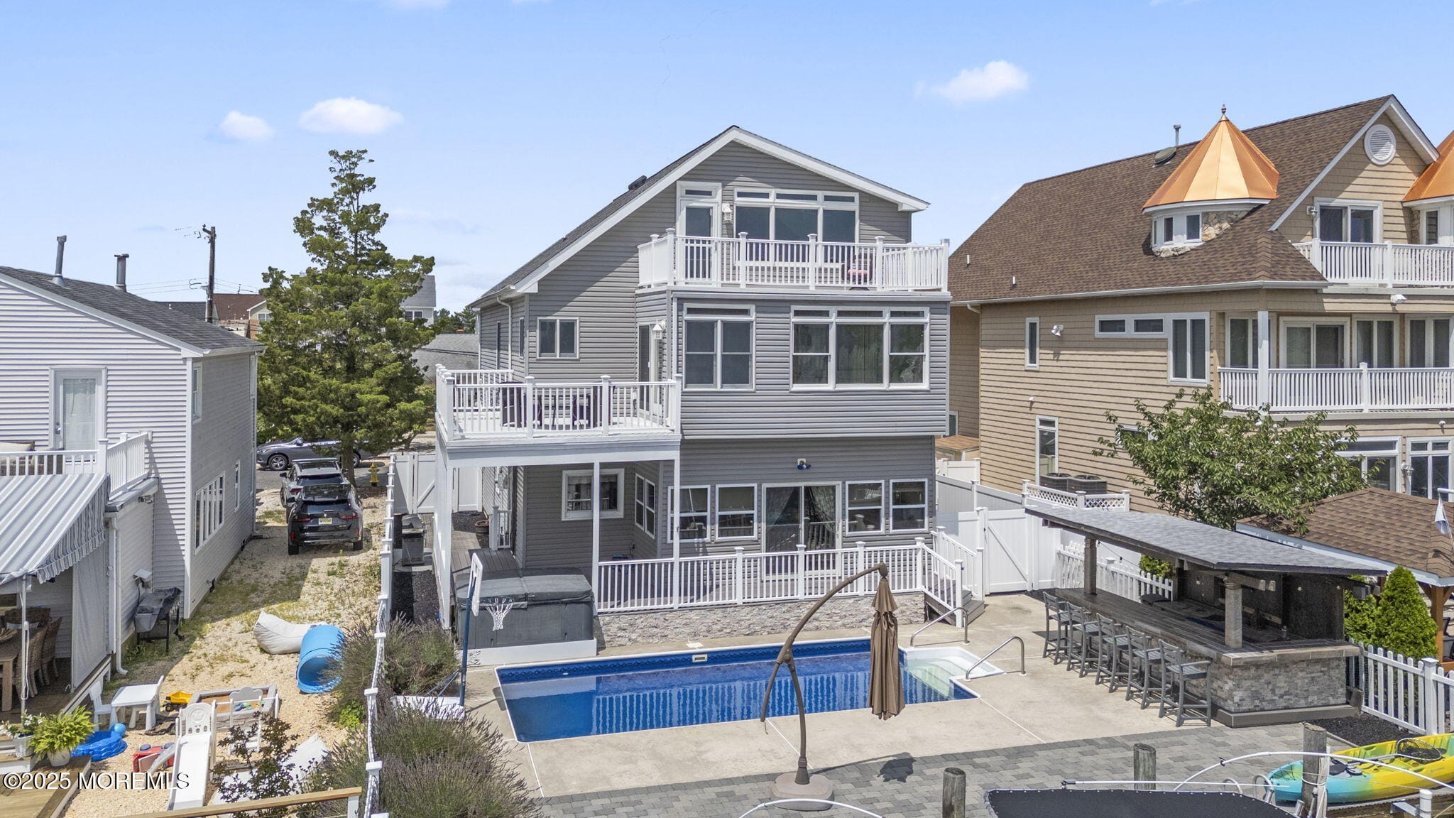 15 Halsey Drive Image 1
