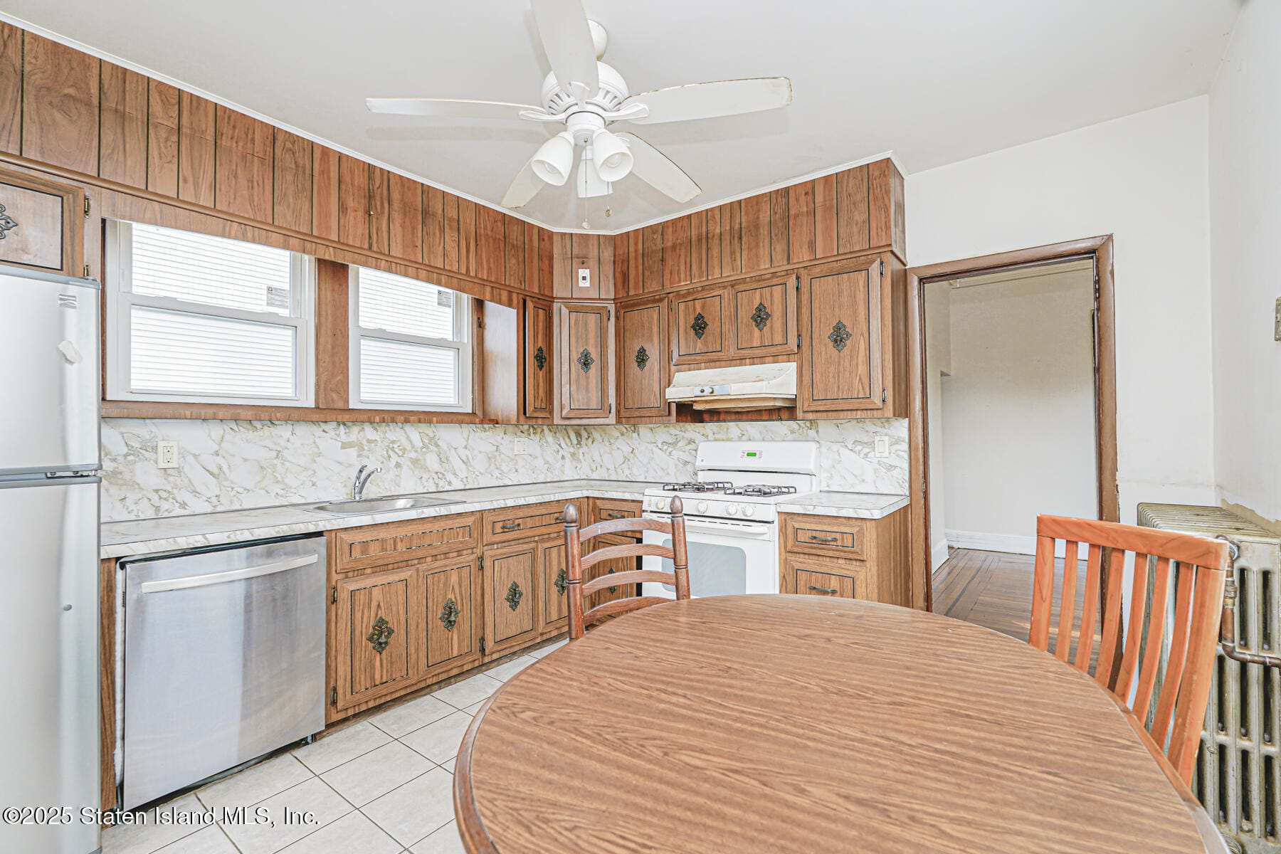 18 St. Mary\'s Avenue, Staten Island, NY, 10305 image 17