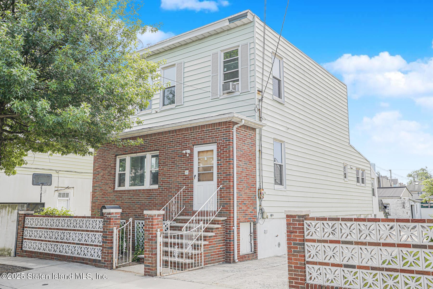 18 St. Mary\'s Avenue Image 2