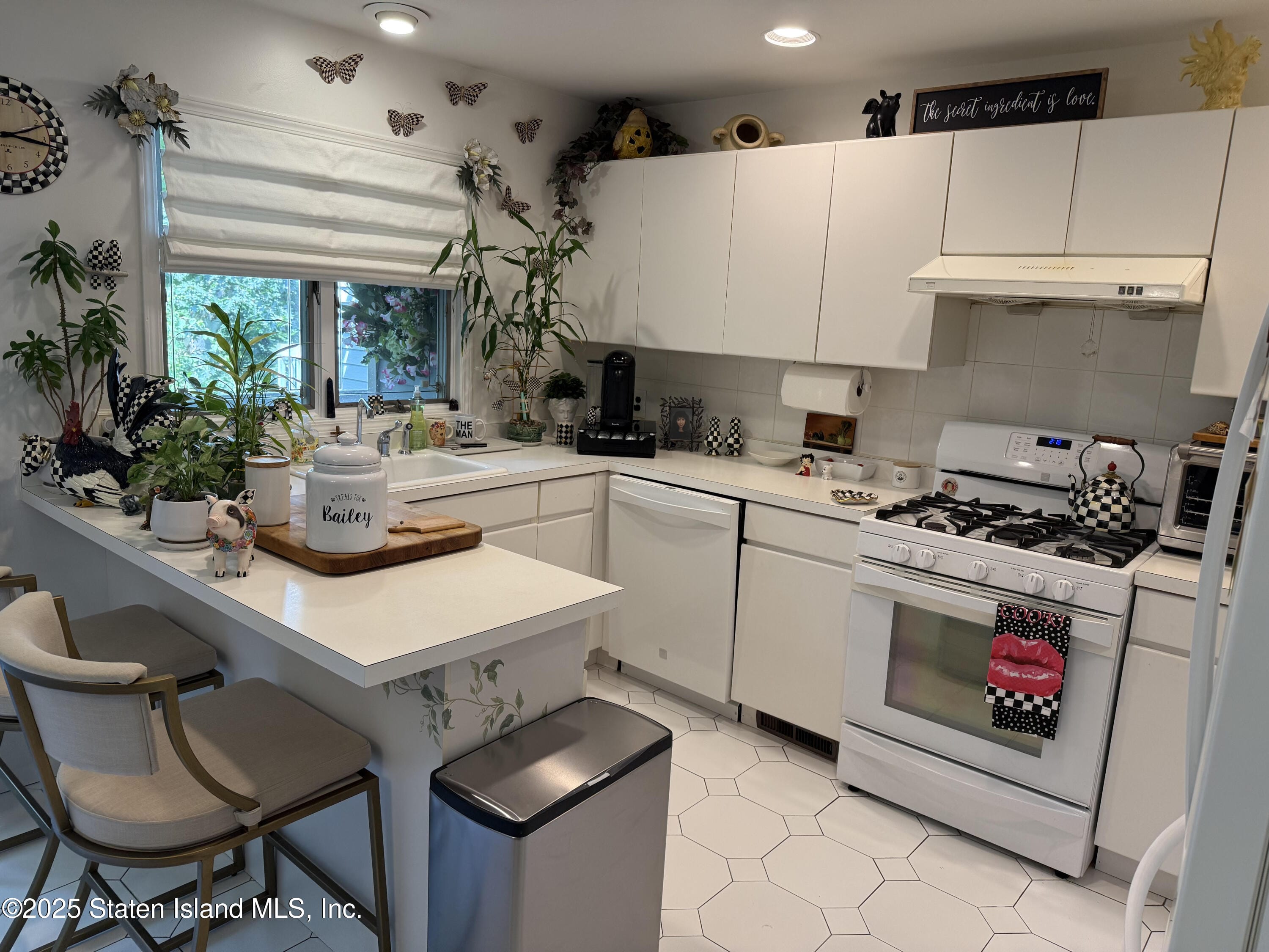 109 Commodore Drive, Staten Island, NY, 10309 image 21