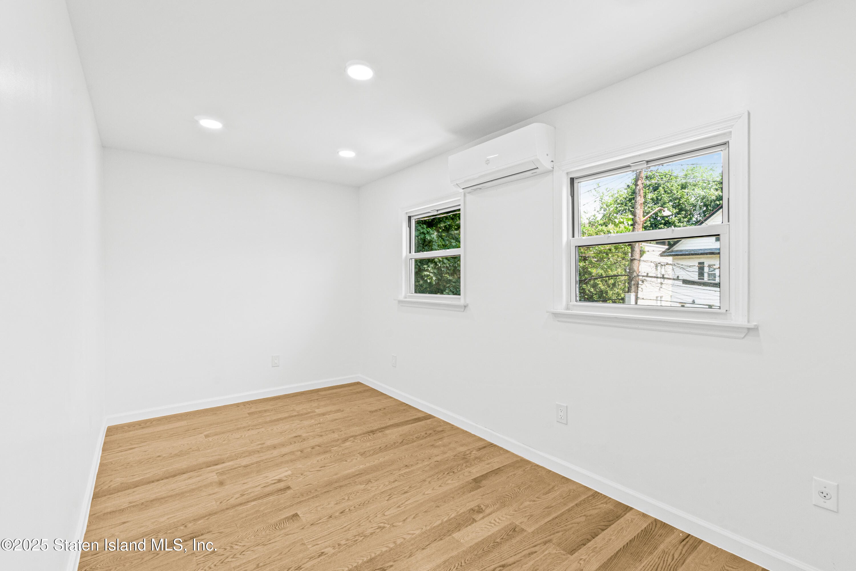 84 Elm Street, Staten Island, NY, 10310 image 15