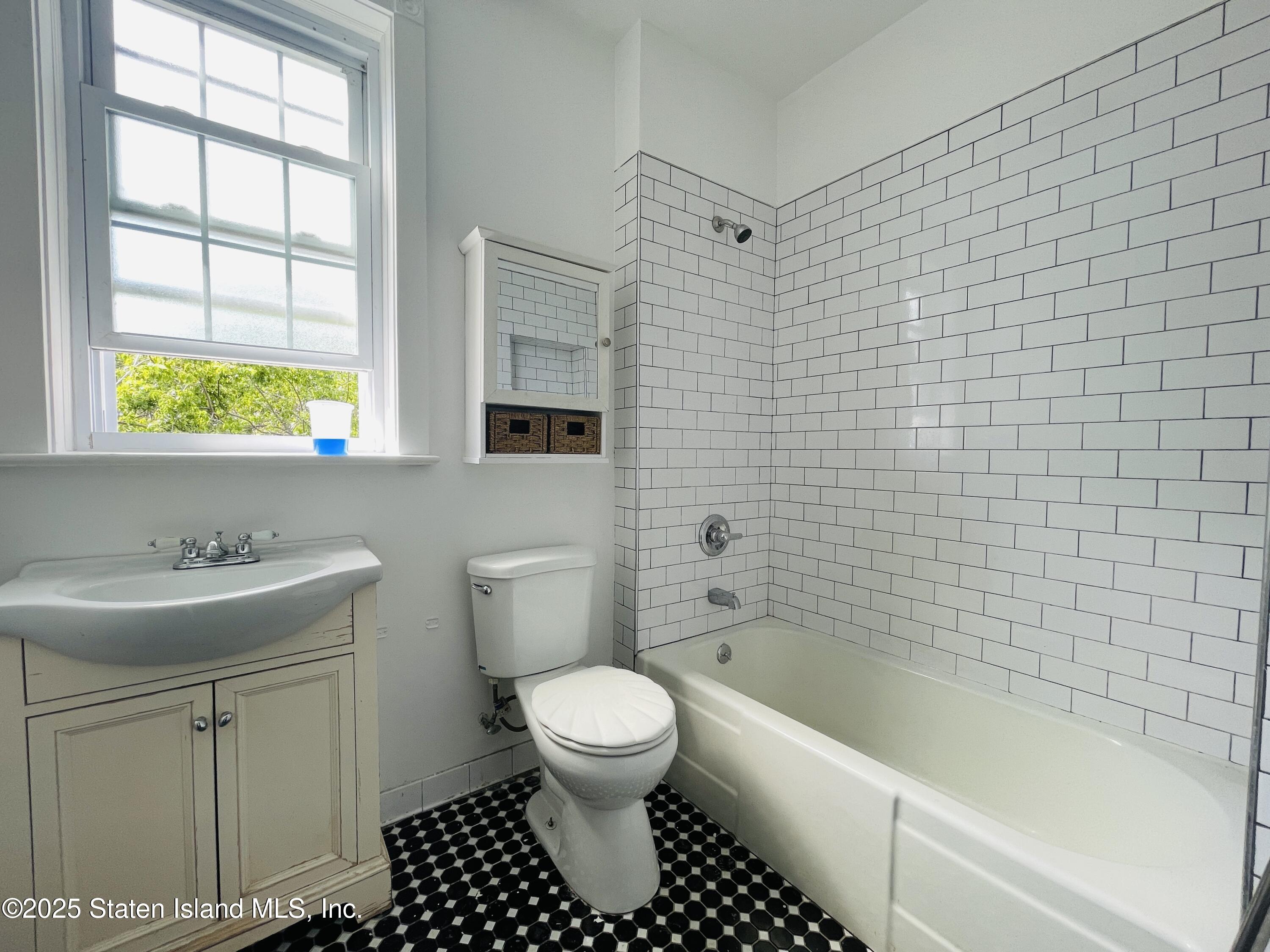 330 Van Duzer Street, Staten Island, NY, 10304 image 17