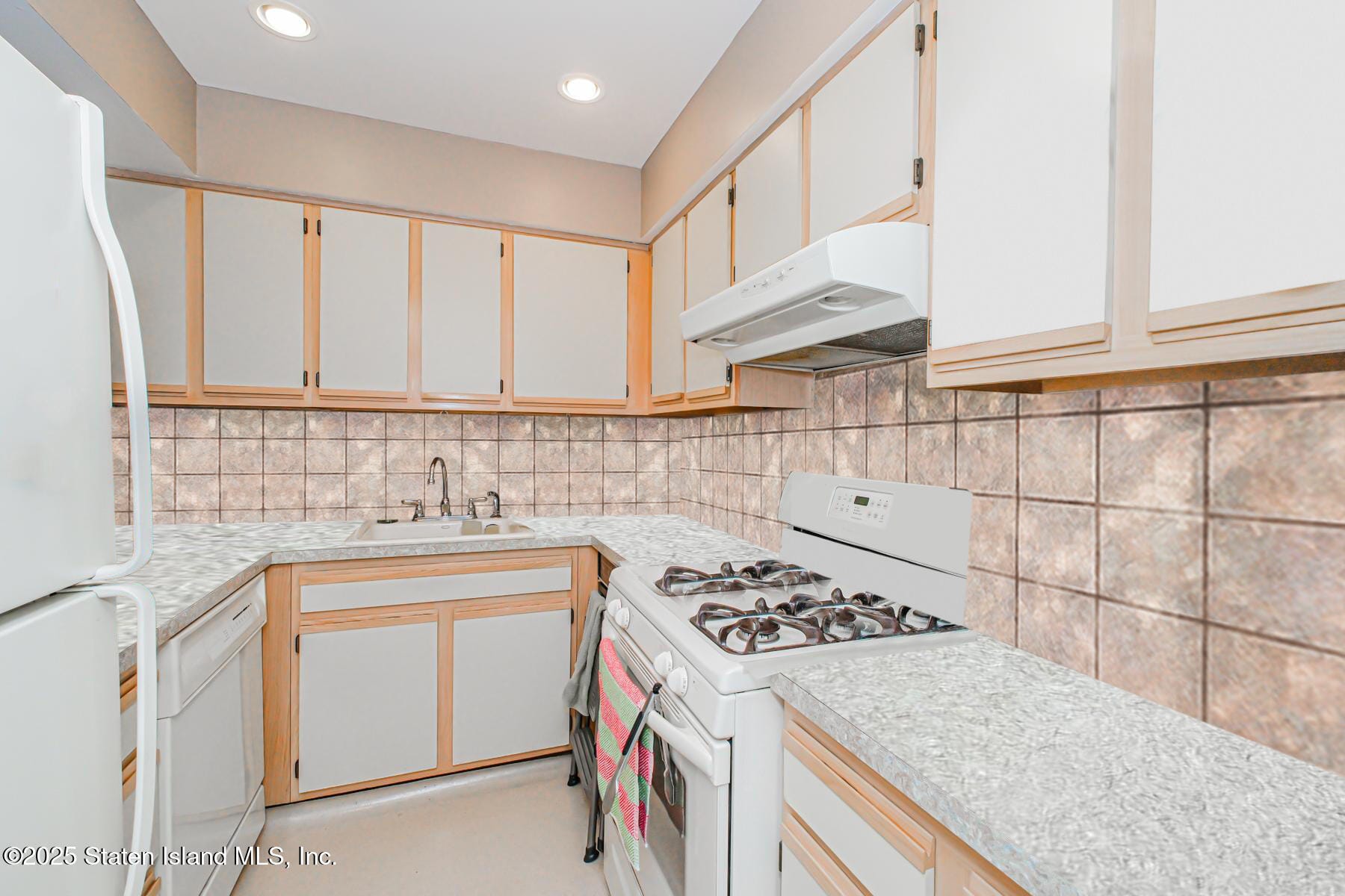 268 Bruckner Avenue, Staten Island, NY, 10303 image 8