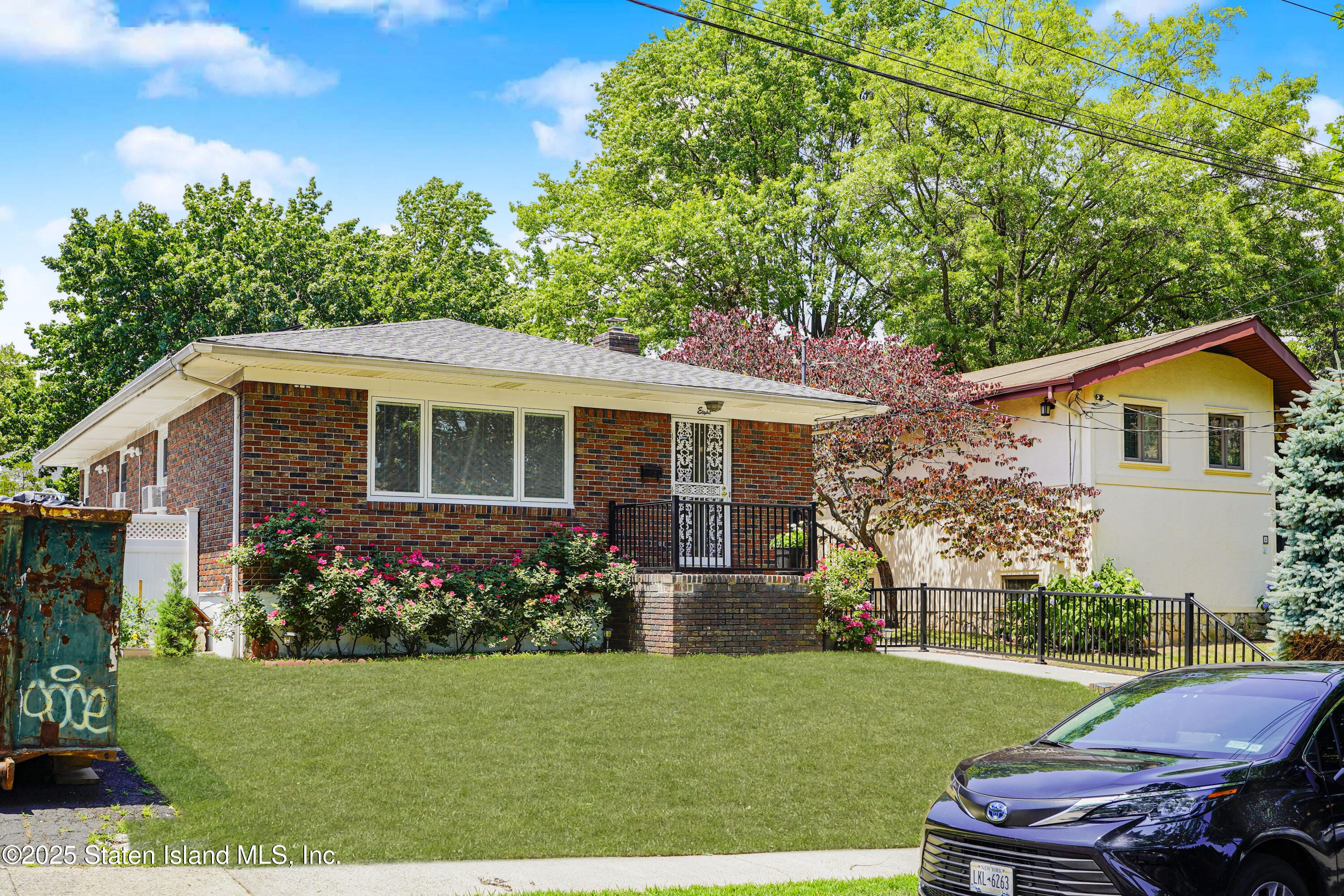 8 Piedmont Avenue Image 1