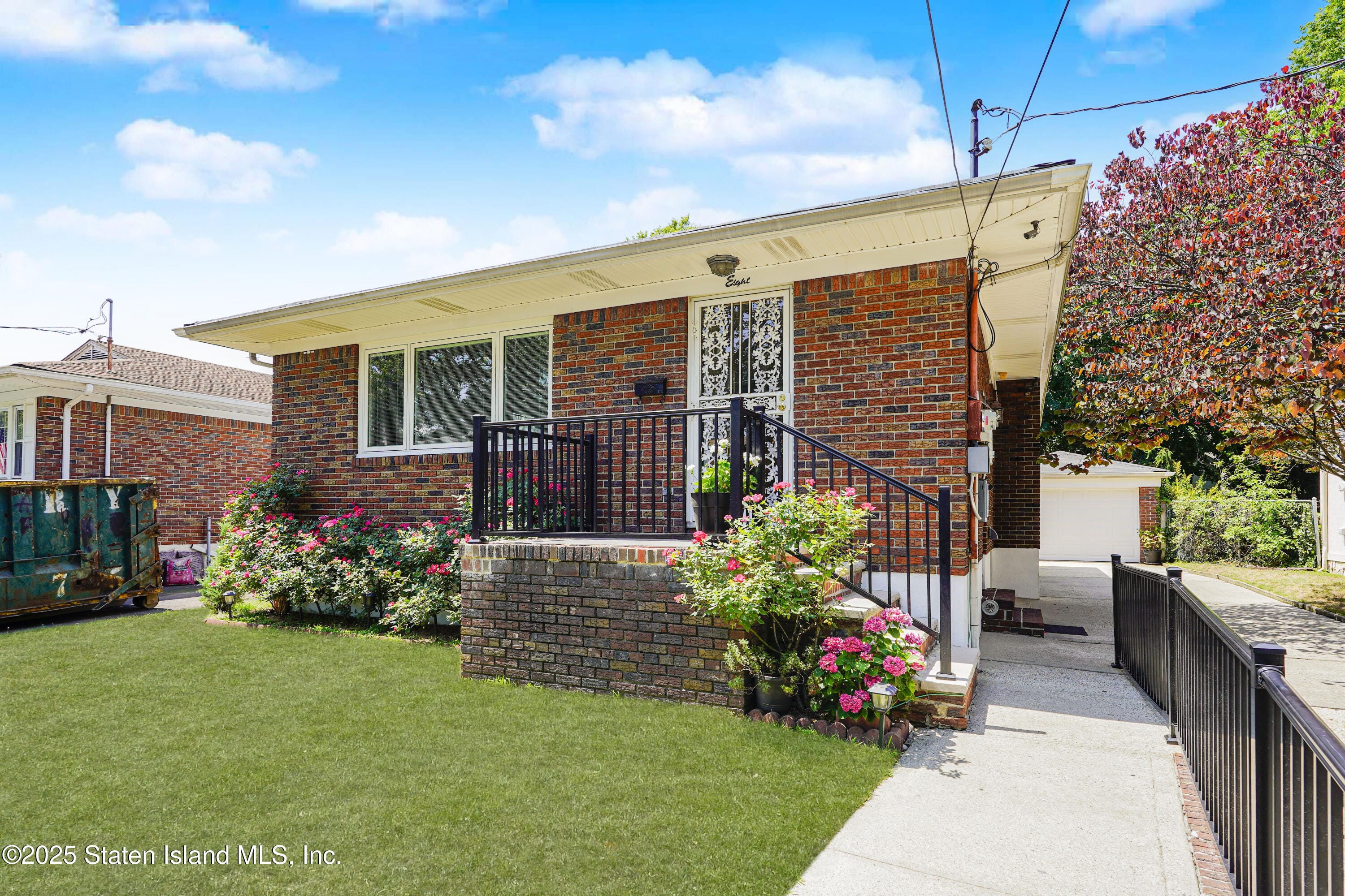 8 Piedmont Avenue Image 3