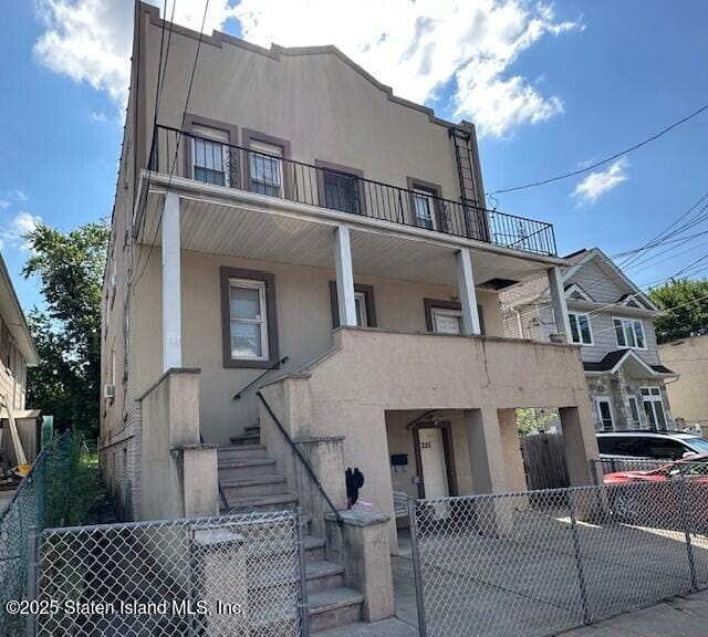 335 Bradley Avenue Image 1