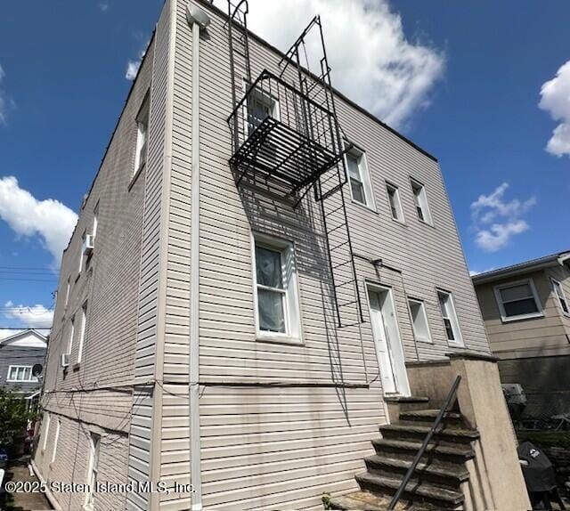 335 Bradley Avenue Image 4