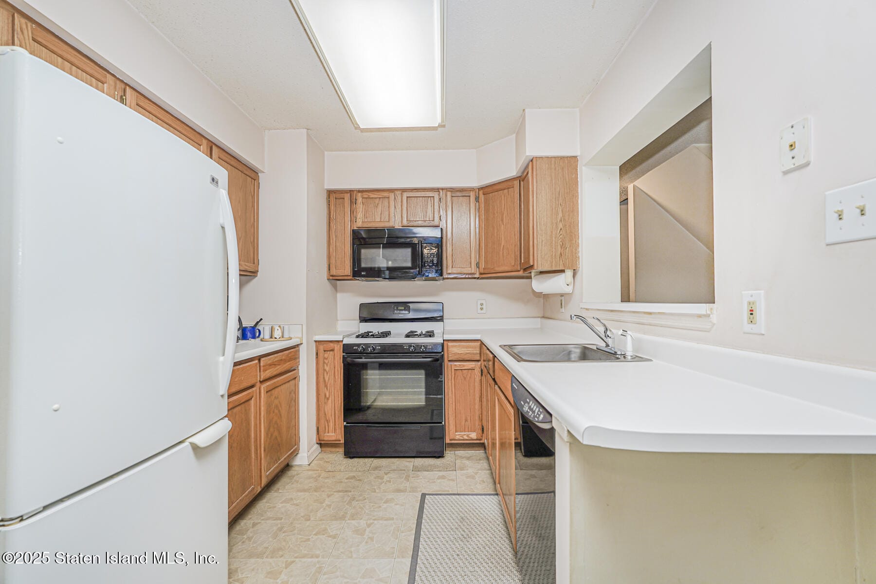 162 Ilyssa Way, Staten Island, NY, 10312 image 8