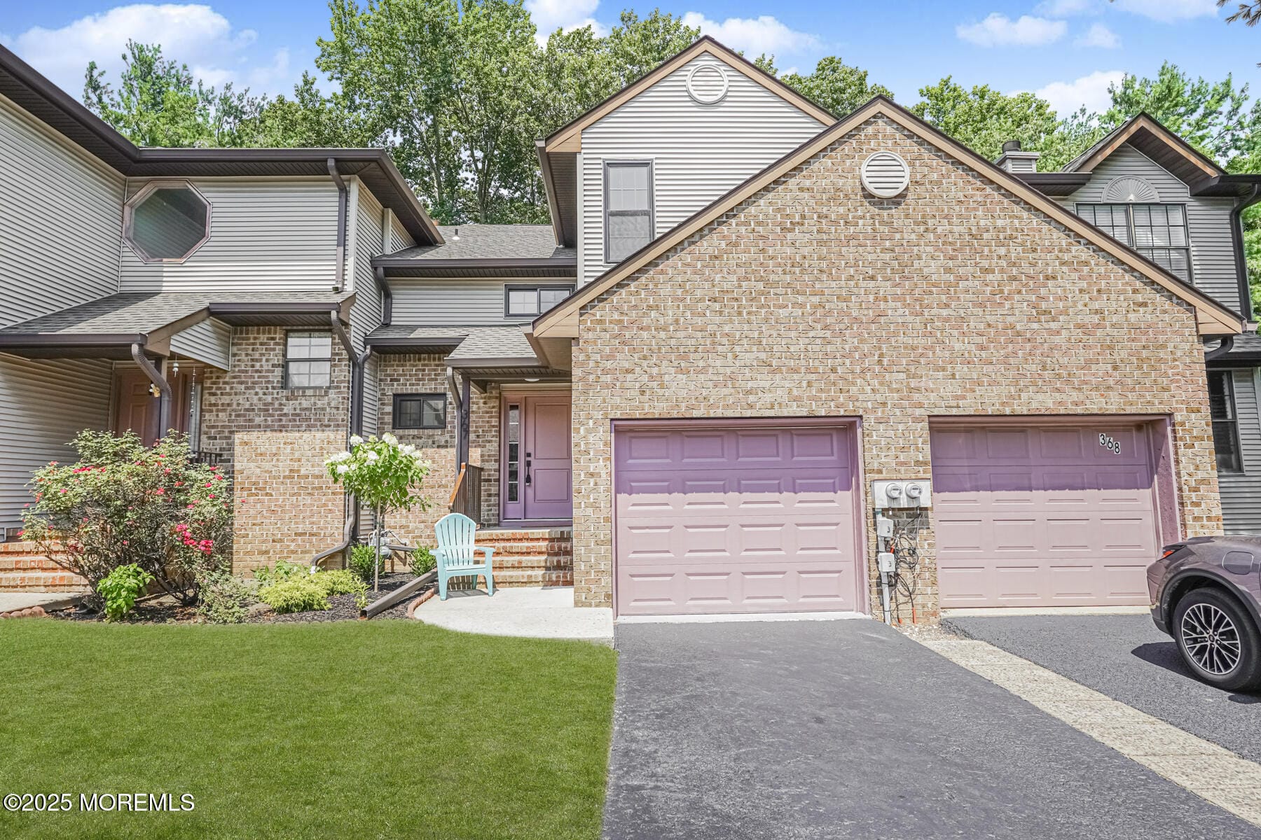 367 Oak Knoll Drive Image 1