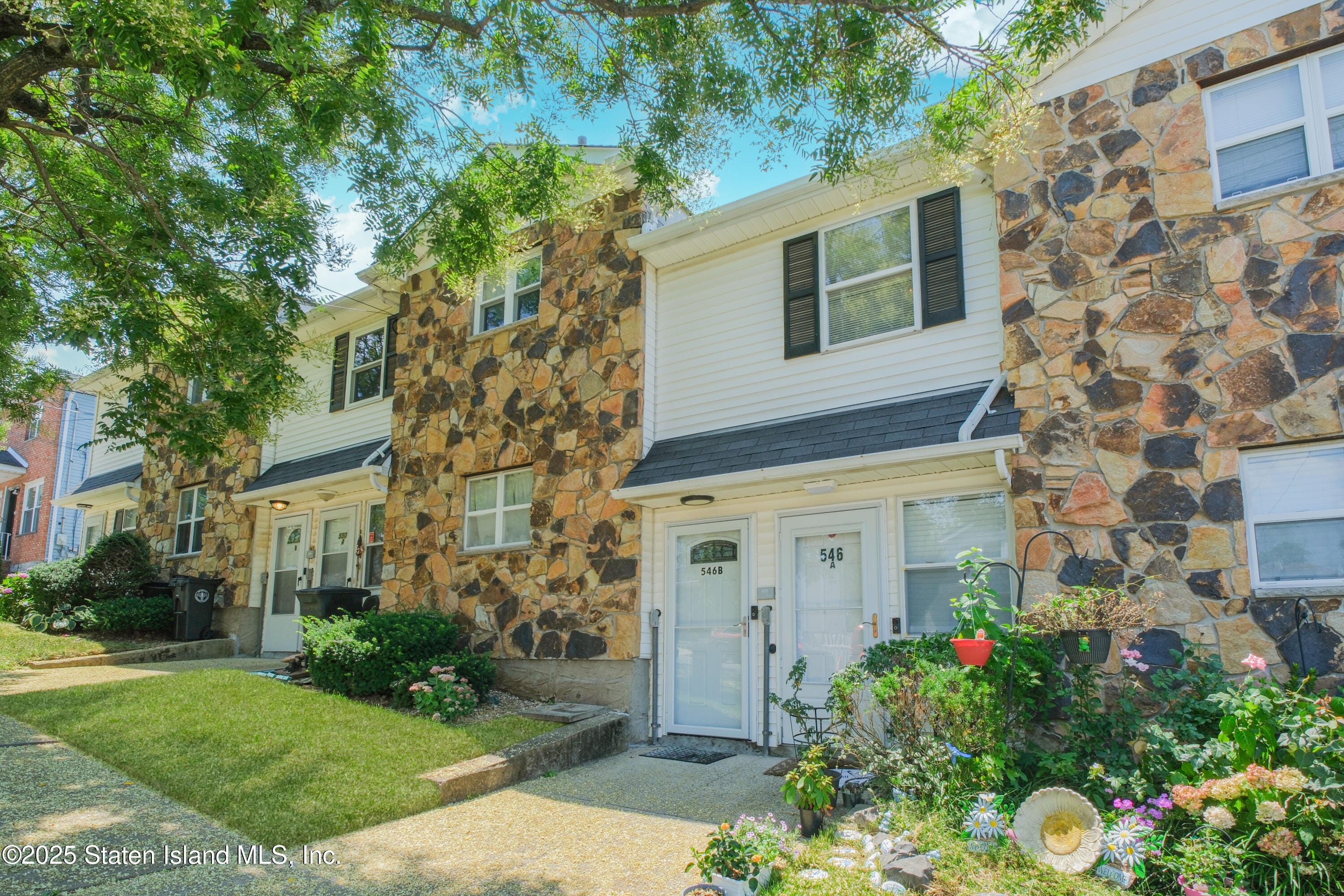 546 Buchanan Avenue B Image 3