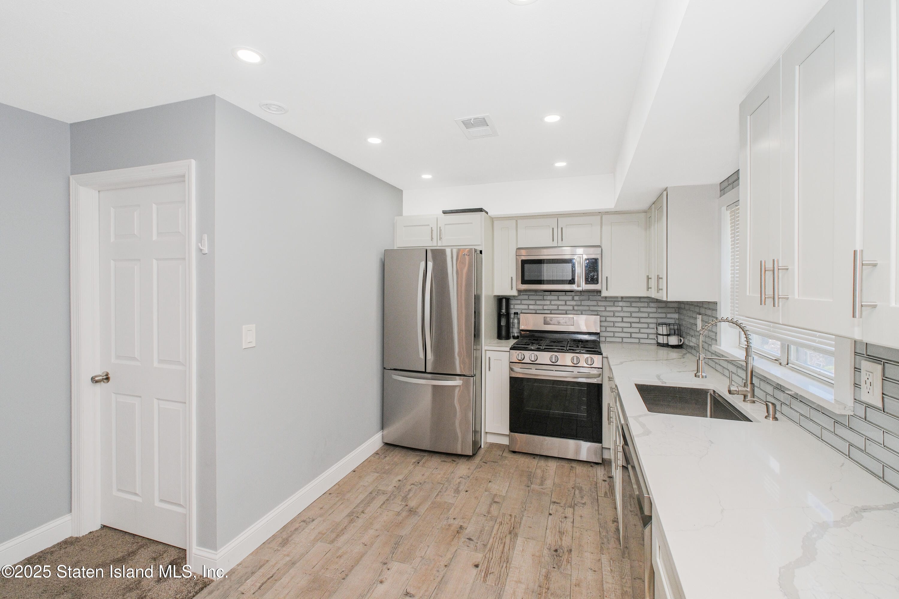 546 Buchanan Avenue B, Staten Island, NY, 10314 image 11