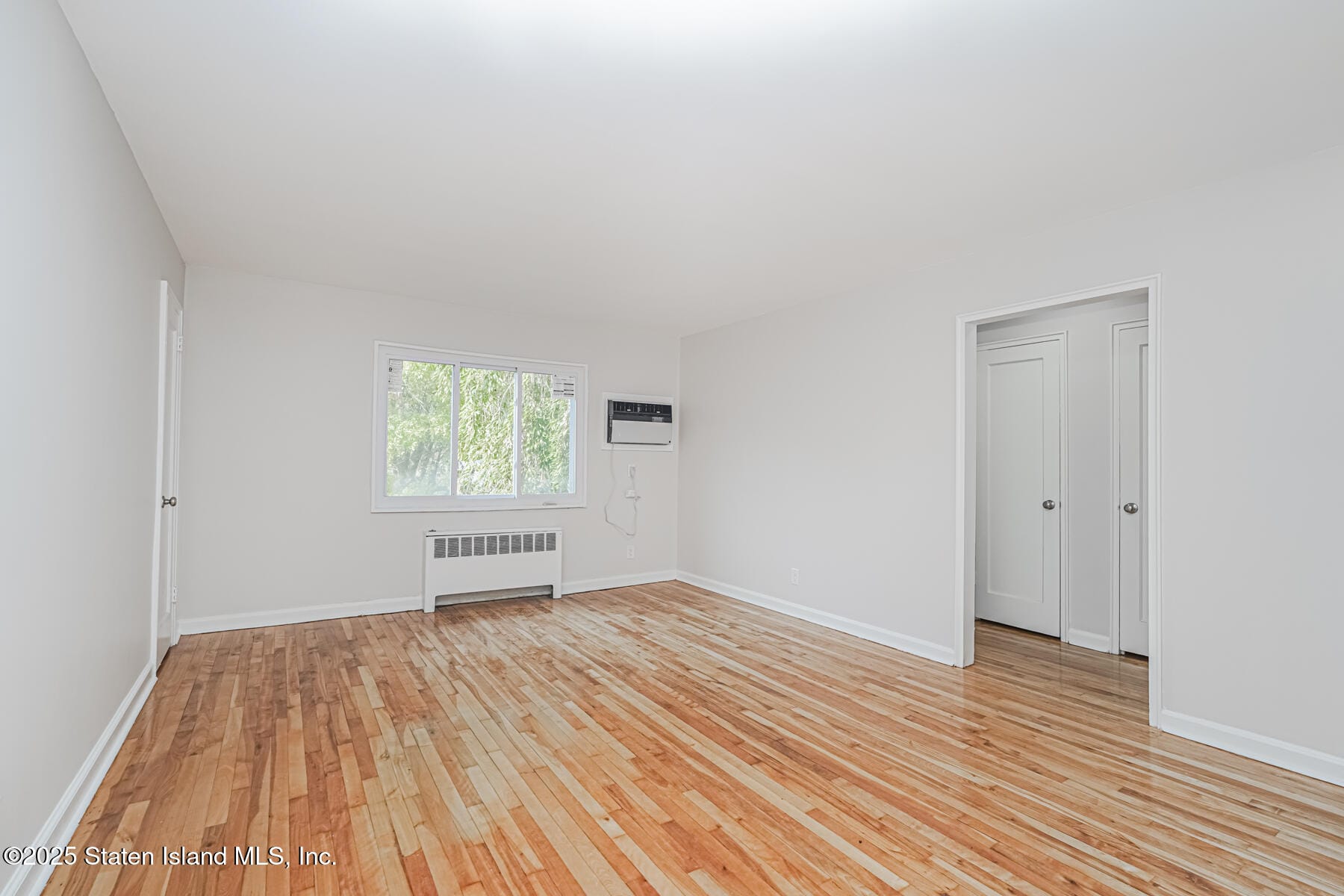 12 Stratford Ave B Image 5
