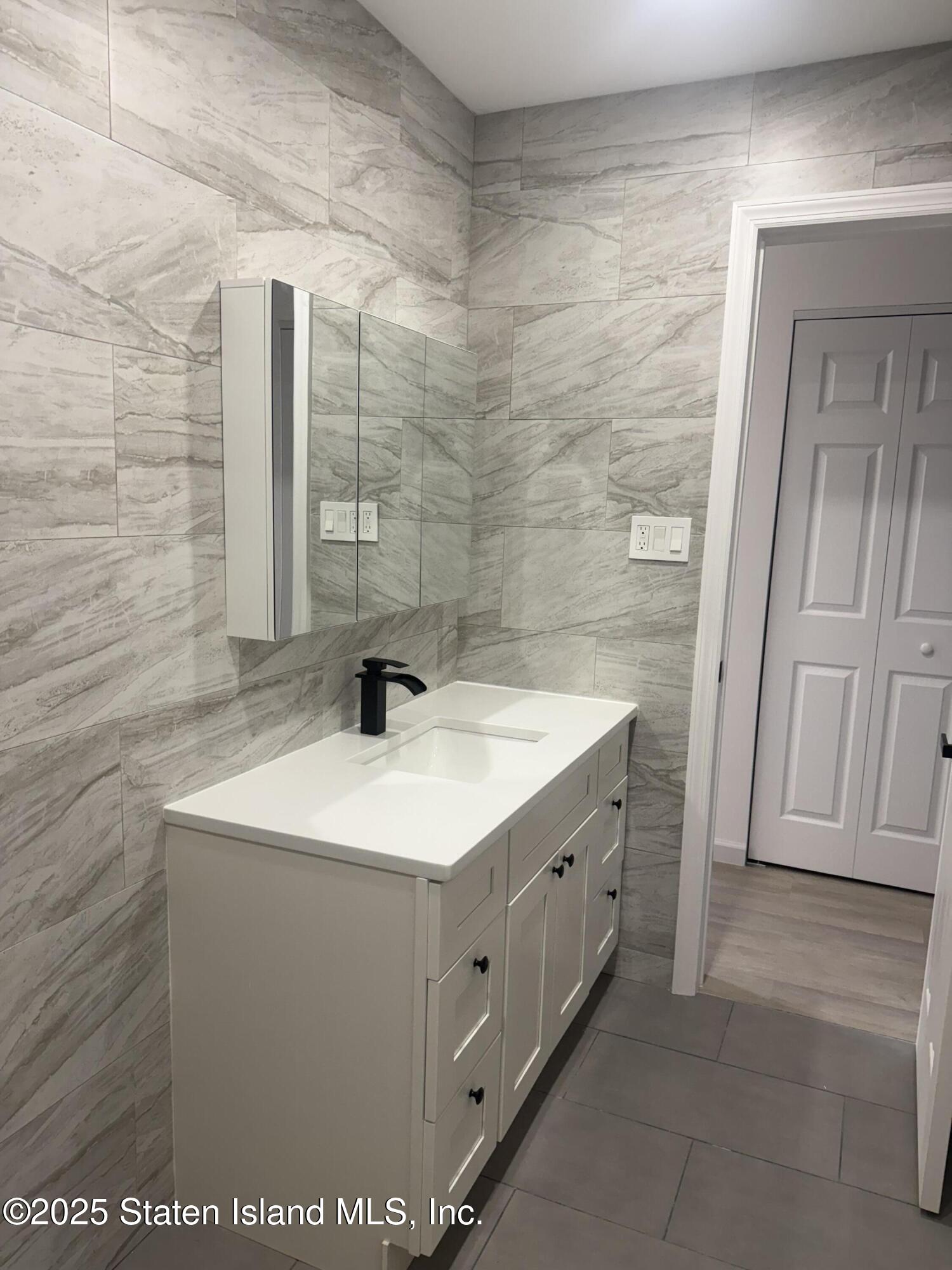 47 Village Lane B, Staten Island, NY, 10312 image 13