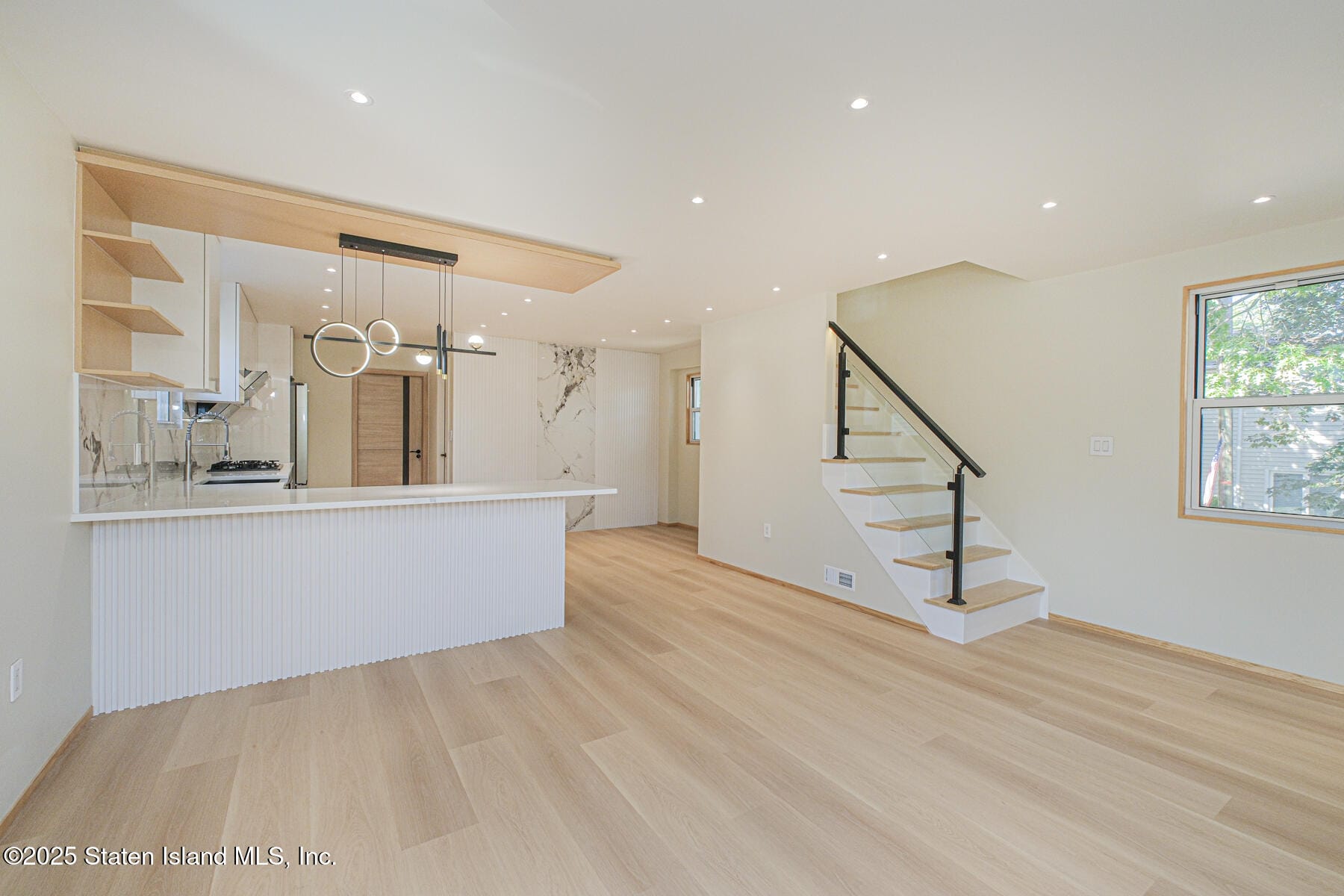 132 Dewey Avenue Image 5