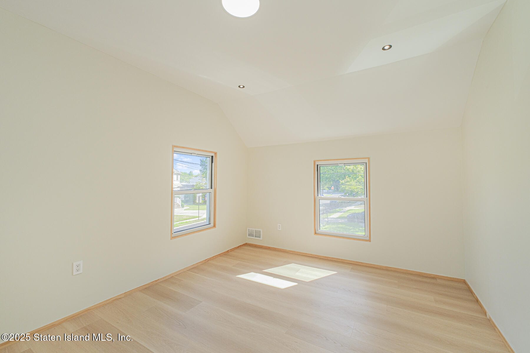 132 Dewey Avenue, Staten Island, NY, 10308 image 24