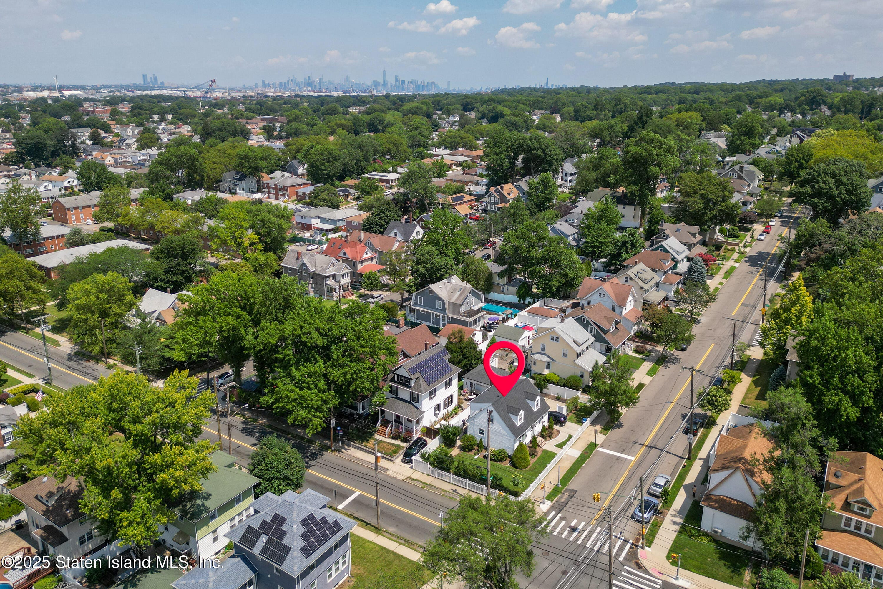 325 College Avenue Image 5