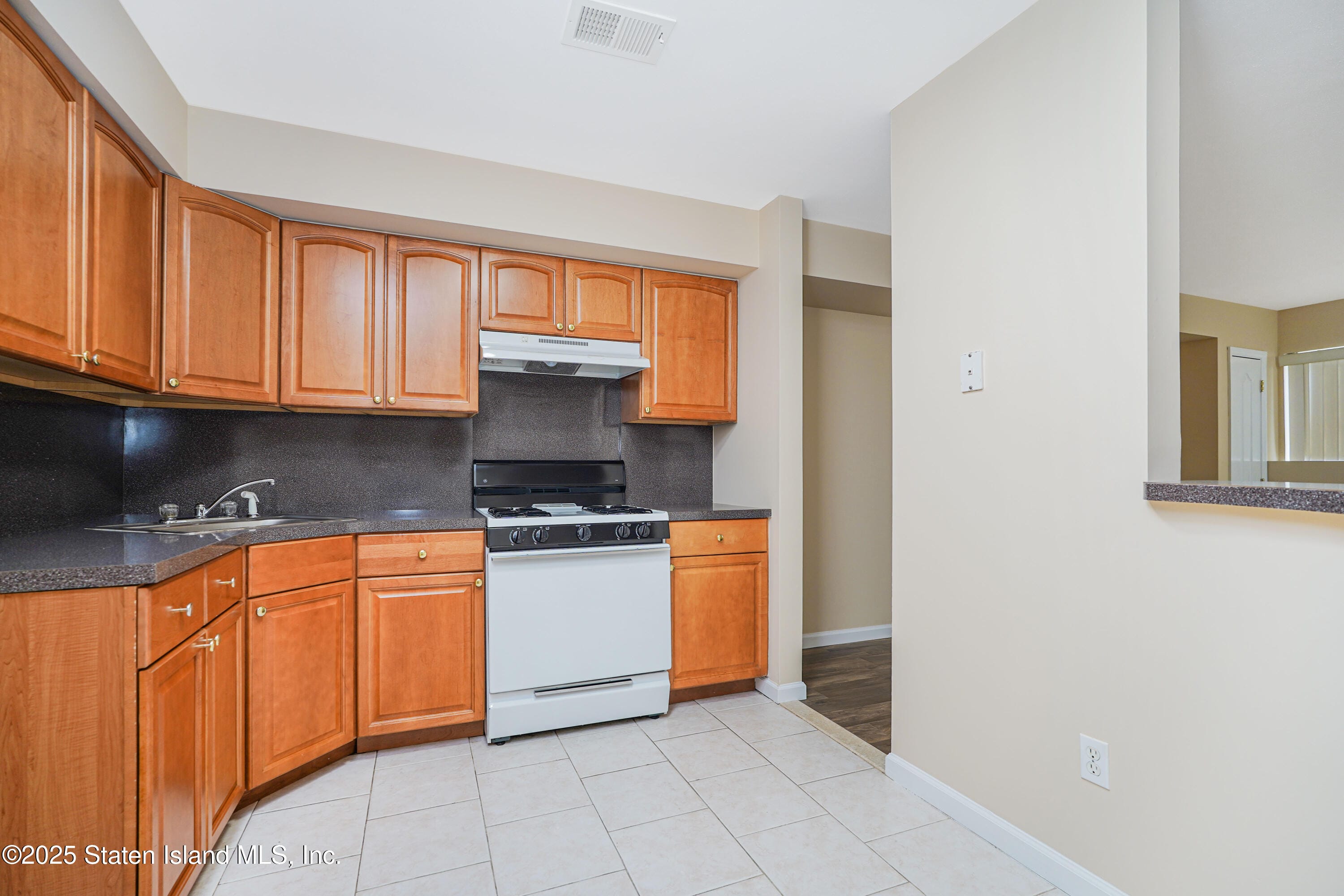 34 Orbit Lane, Staten Island, NY, 10314 image 39