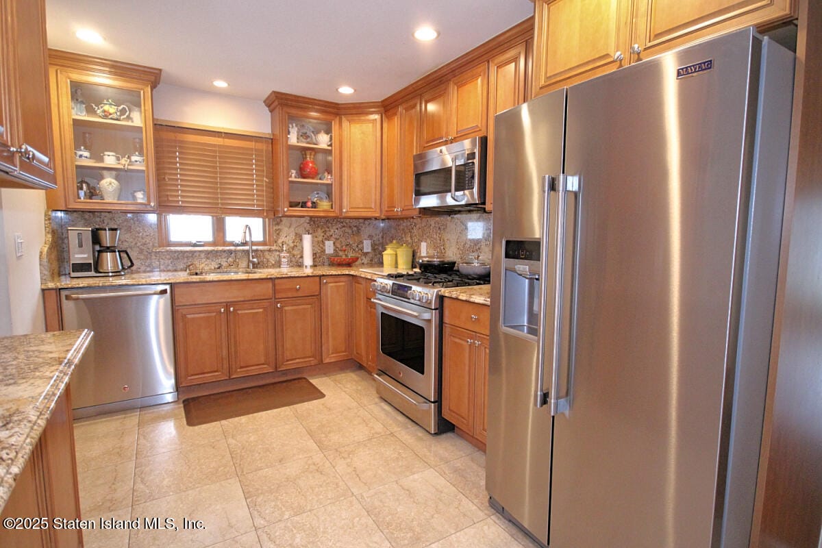 175 Amber Street, Staten Island, NY, 10306 image 11