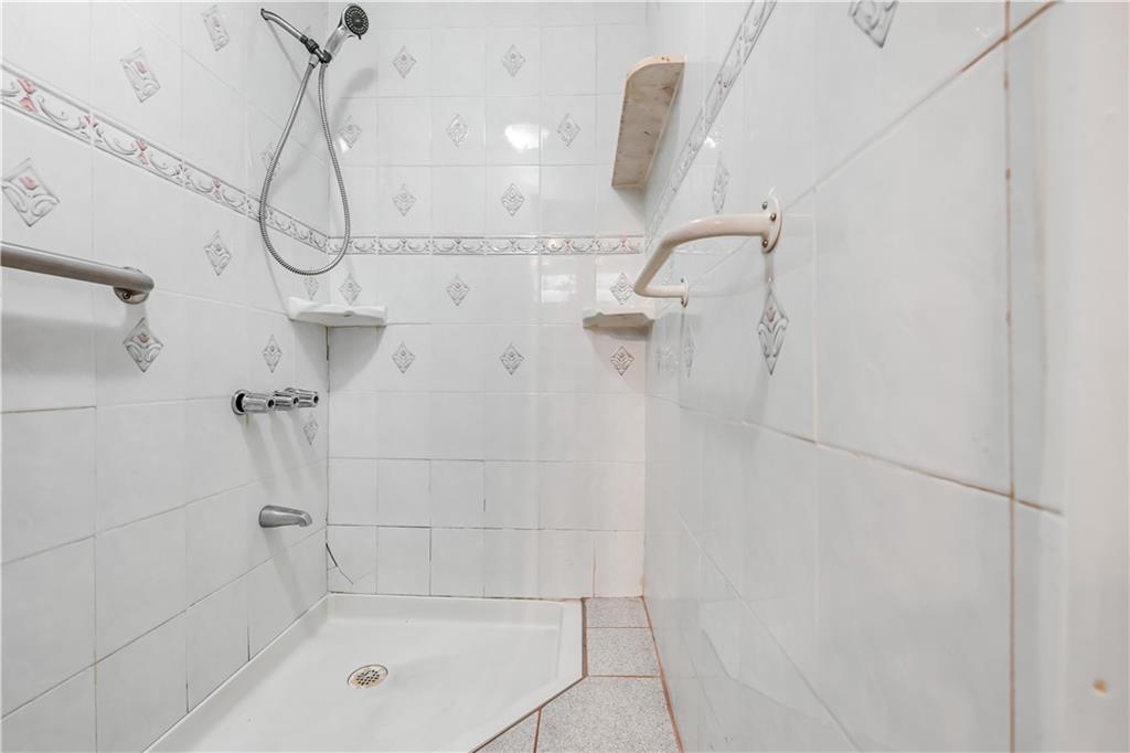 515 East 24th Street, Brooklyn, New York, 11210 image 14