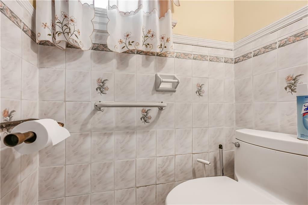 515 East 24th Street, Brooklyn, New York, 11210 image 15