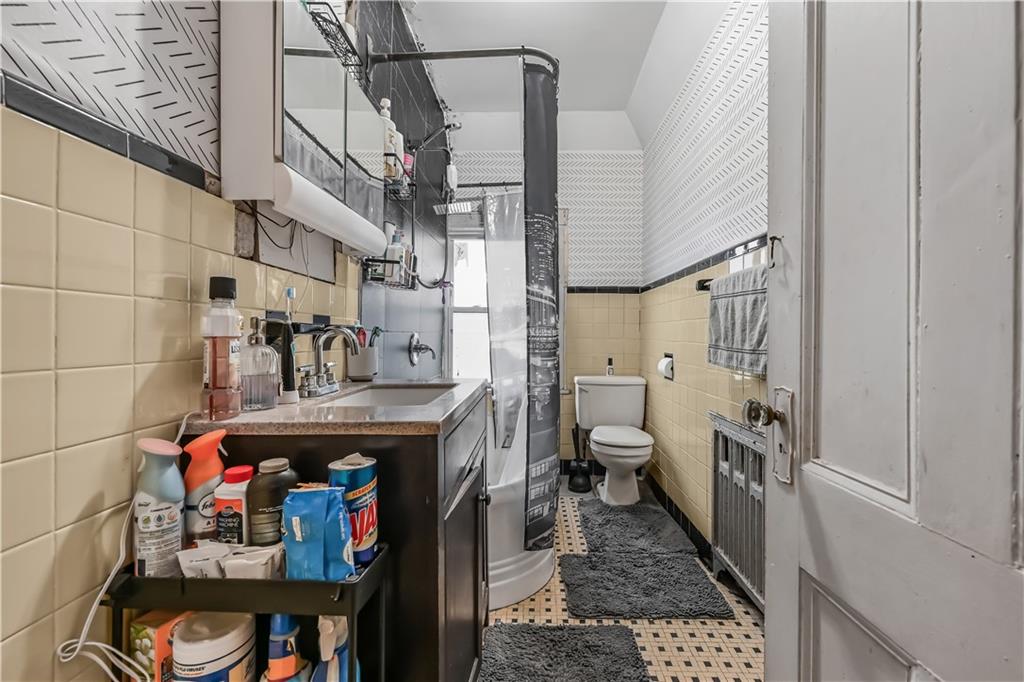 515 East 24th Street, Brooklyn, New York, 11210 image 32