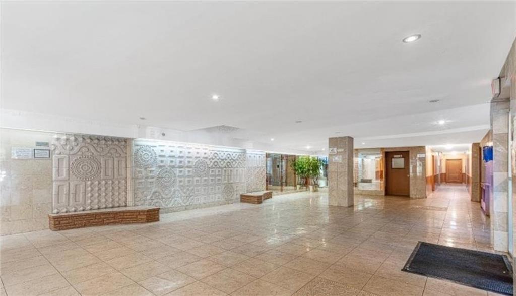 2727 Ocean Parkway F30, New York, New York, 11235 image 10