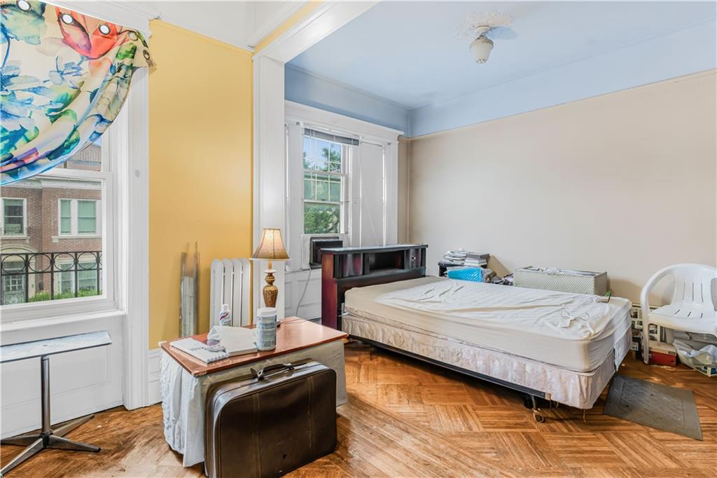 10 Martense Court, Brooklyn, New York, 11226 image 15