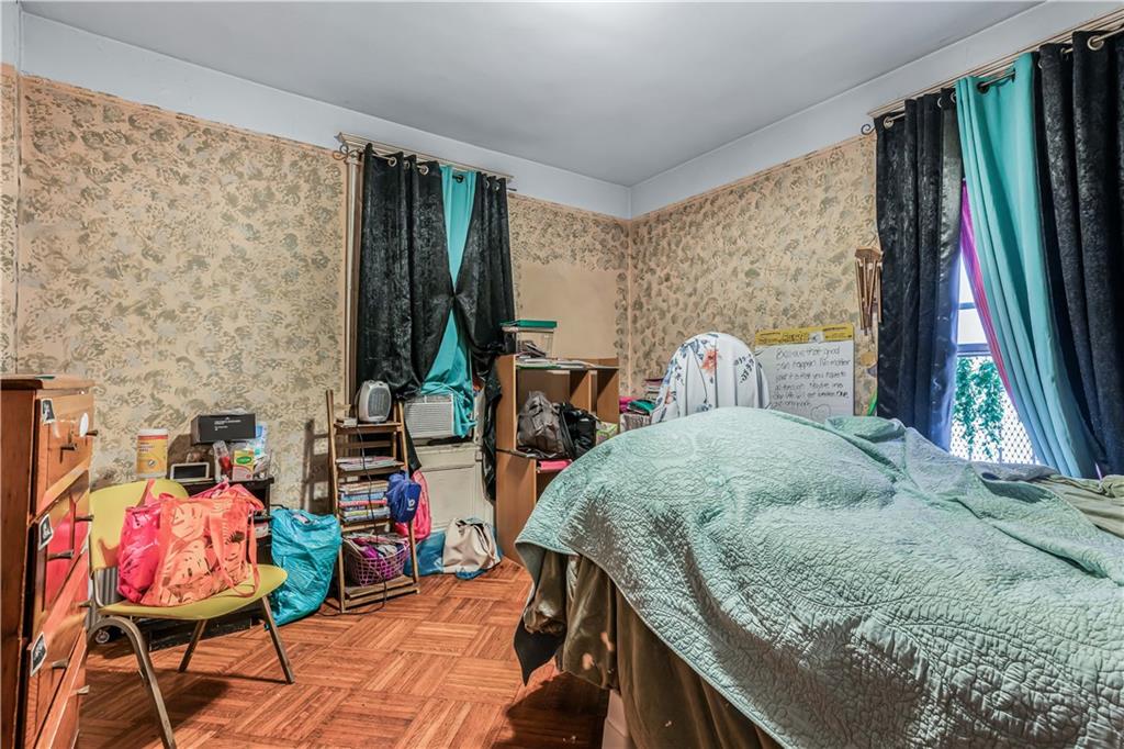 10 Martense Court, Brooklyn, New York, 11226 image 18