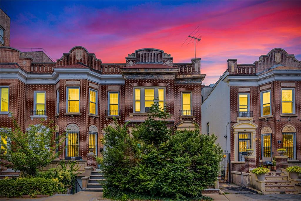 10 Martense Court, Brooklyn, New York, 11226 image 25