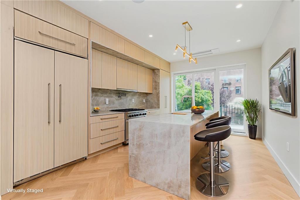 641A Baltic Street Image 3