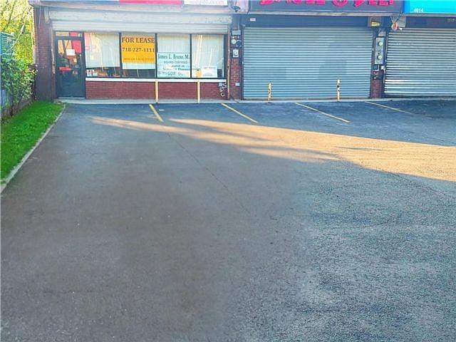 4012 Hylan Boulevard Image 5