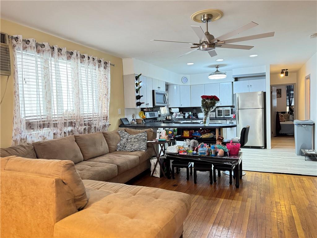 3724 Laurel Avenue, Brooklyn, New York, 11224 image 15