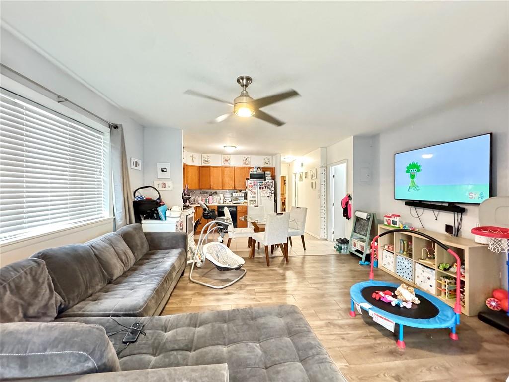 3724 Laurel Avenue, Brooklyn, New York, 11224 image 31