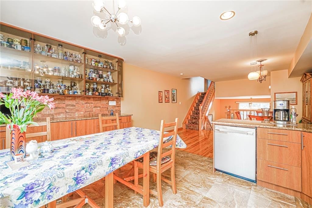 16 Fawn Lane, Staten  Island, New York, 10306 image 8