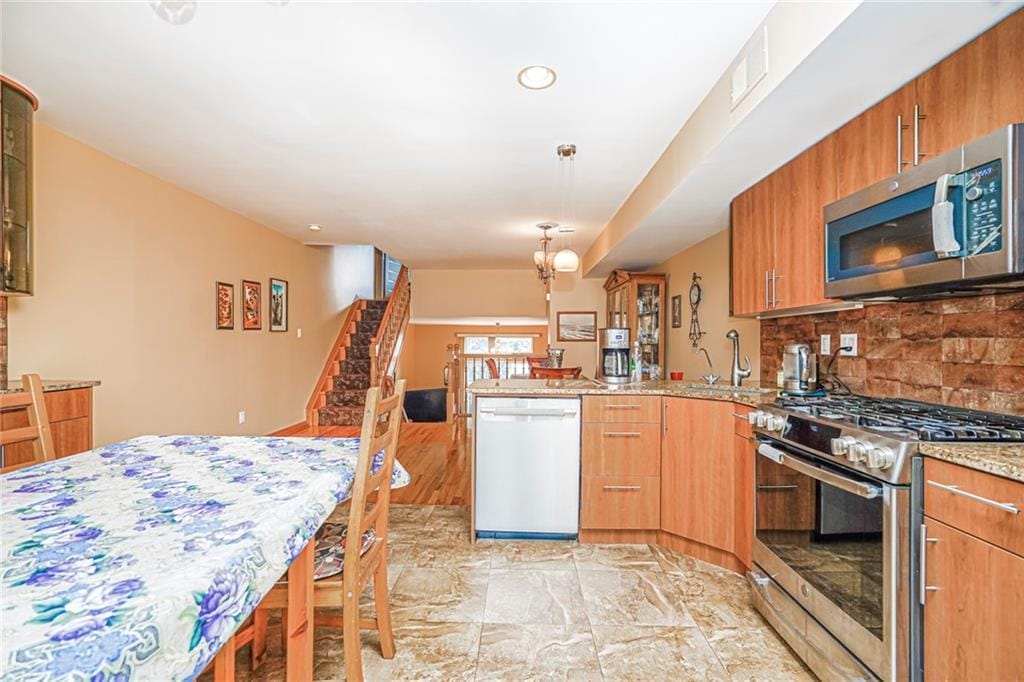 16 Fawn Lane, Staten  Island, New York, 10306 image 10