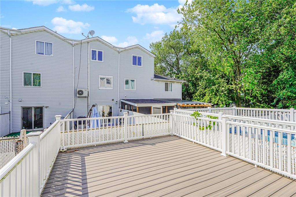 499 Medina Street, Staten  Island, New York, 10306 image 26