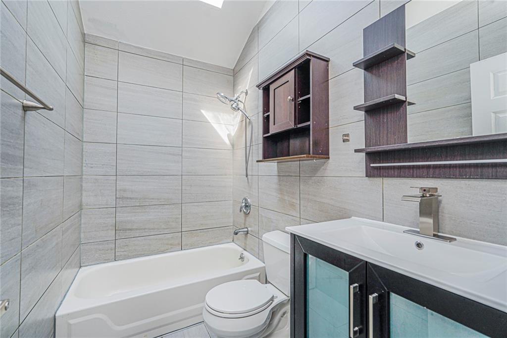 499 Medina Street, Staten  Island, New York, 10306 image 7