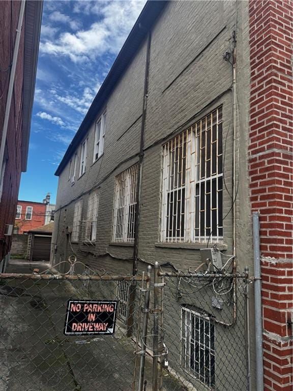 449 East 52nd Street Image 1