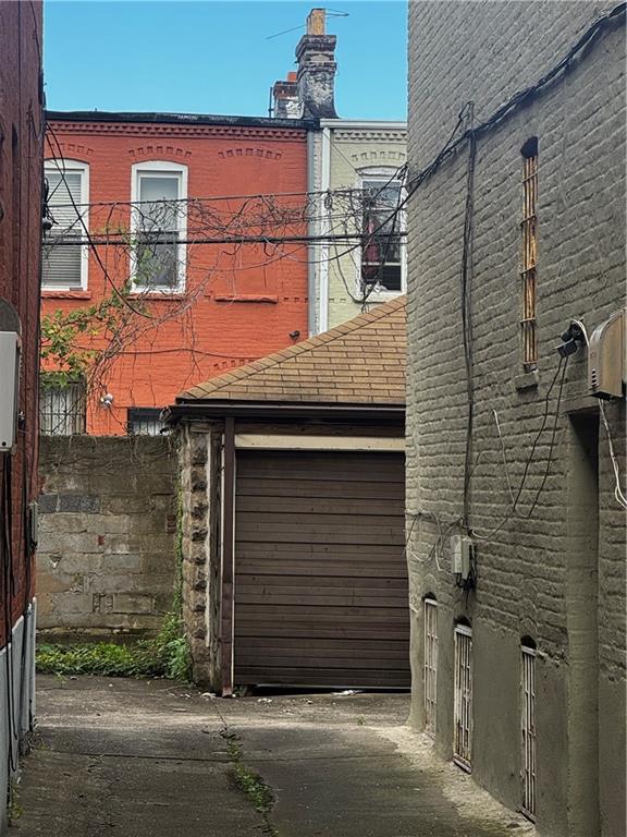 449 East 52nd Street Image 3