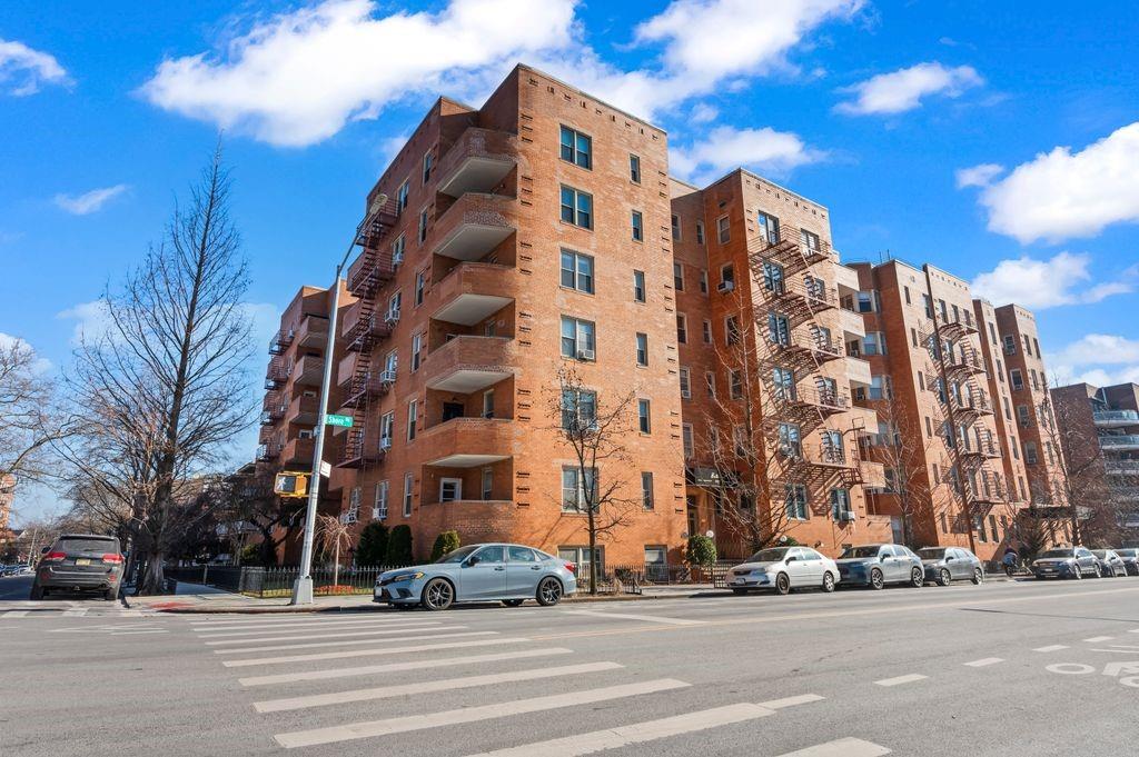 9425 Shore Road 2J, Brooklyn, New York, 11209 image 19