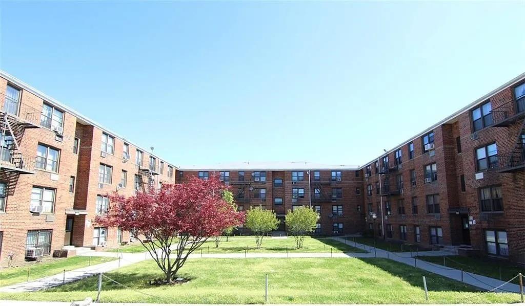 979 East 108th Street 1B, Brooklyn, New York, 11236