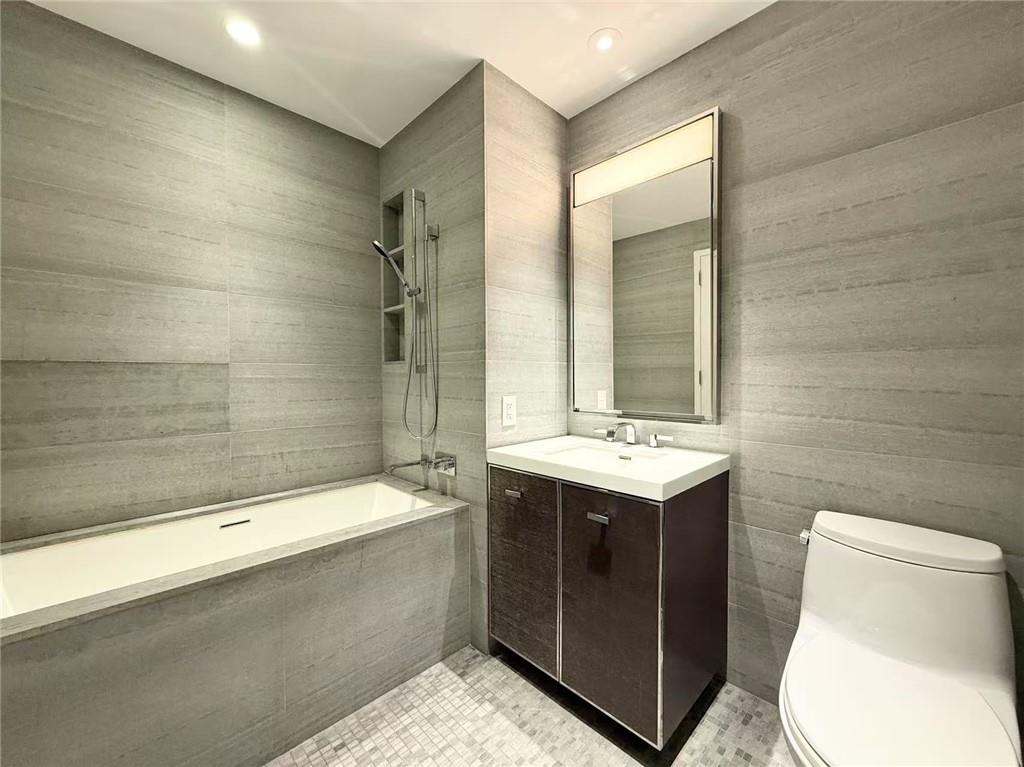 252 South Street B19, Manhattan, New York, 10002 image 11