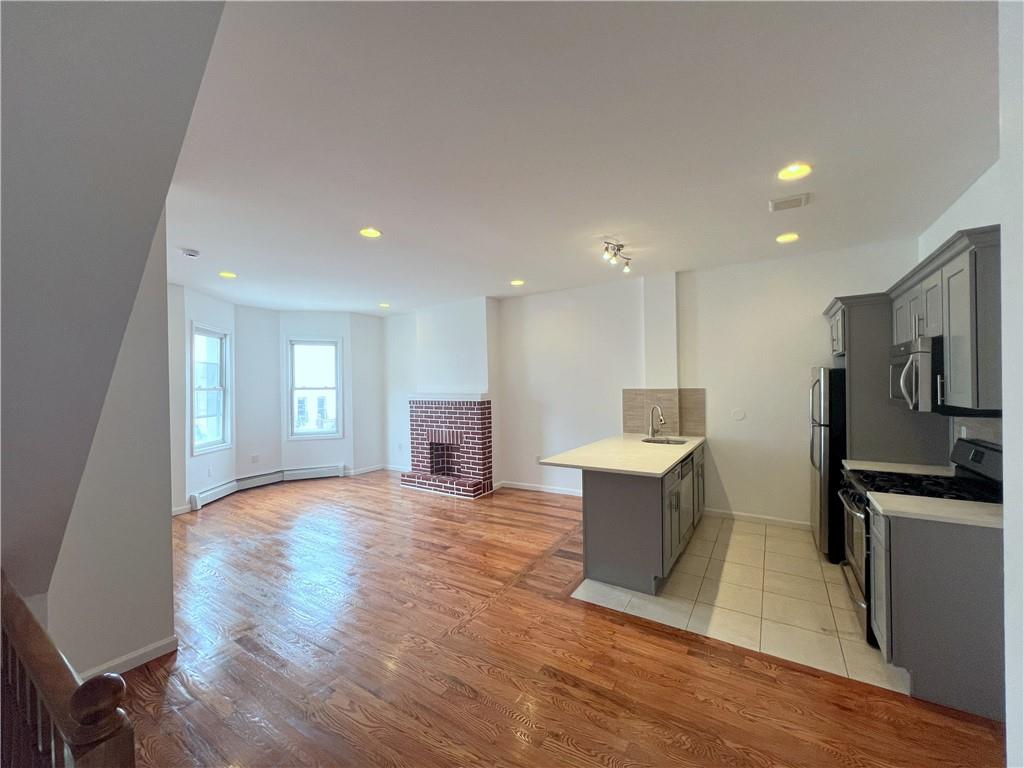 75 De Sales Place, Brooklyn, New York, 11207 image 7